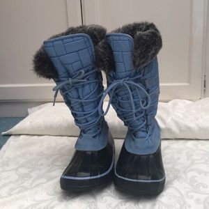 KAMIK Worn 1x Snow boots women size 10 periwinkle bluish, black fur -look tops